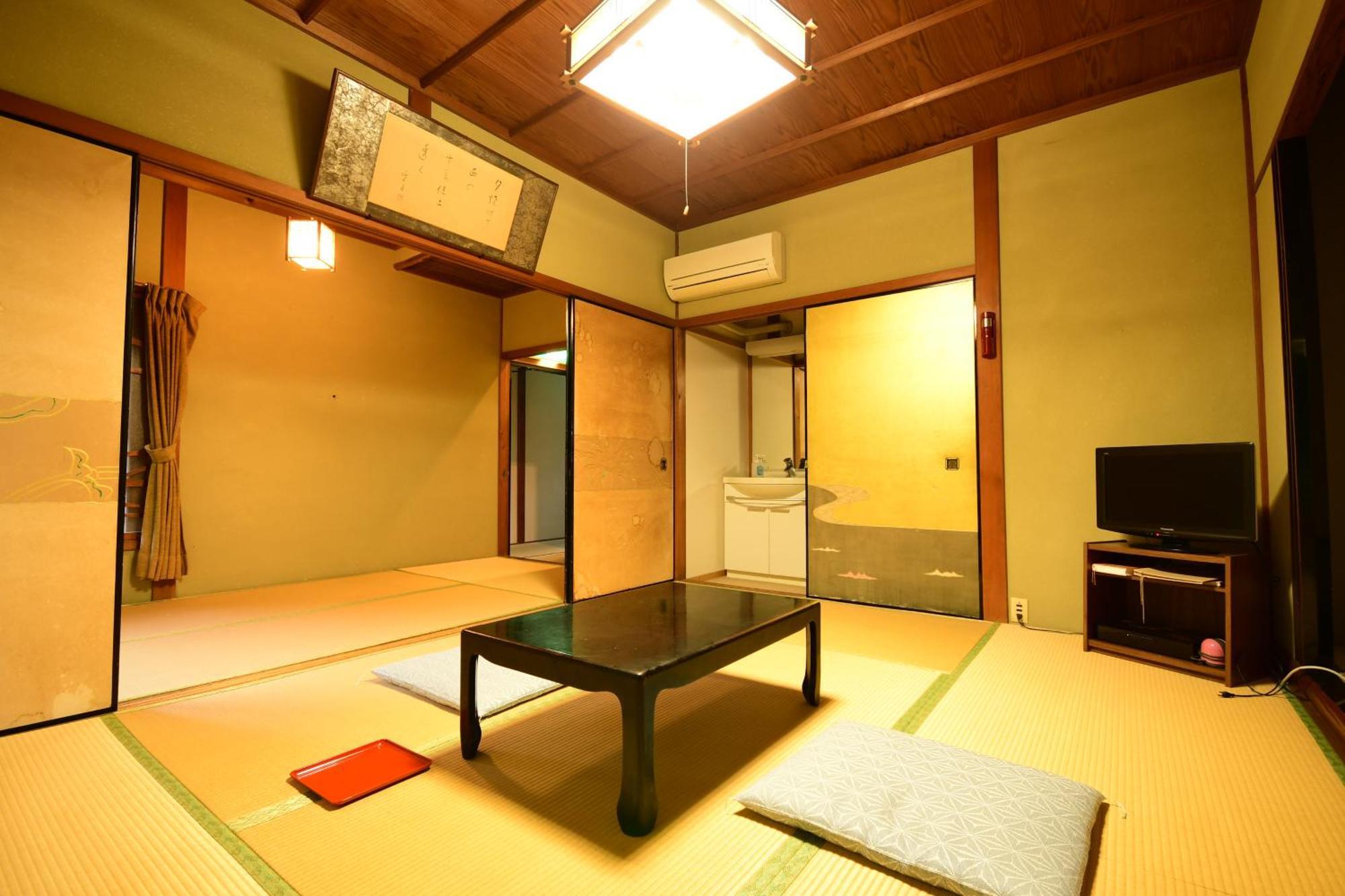 Koyasan Shukubo Fugenin 호텔 외부 사진