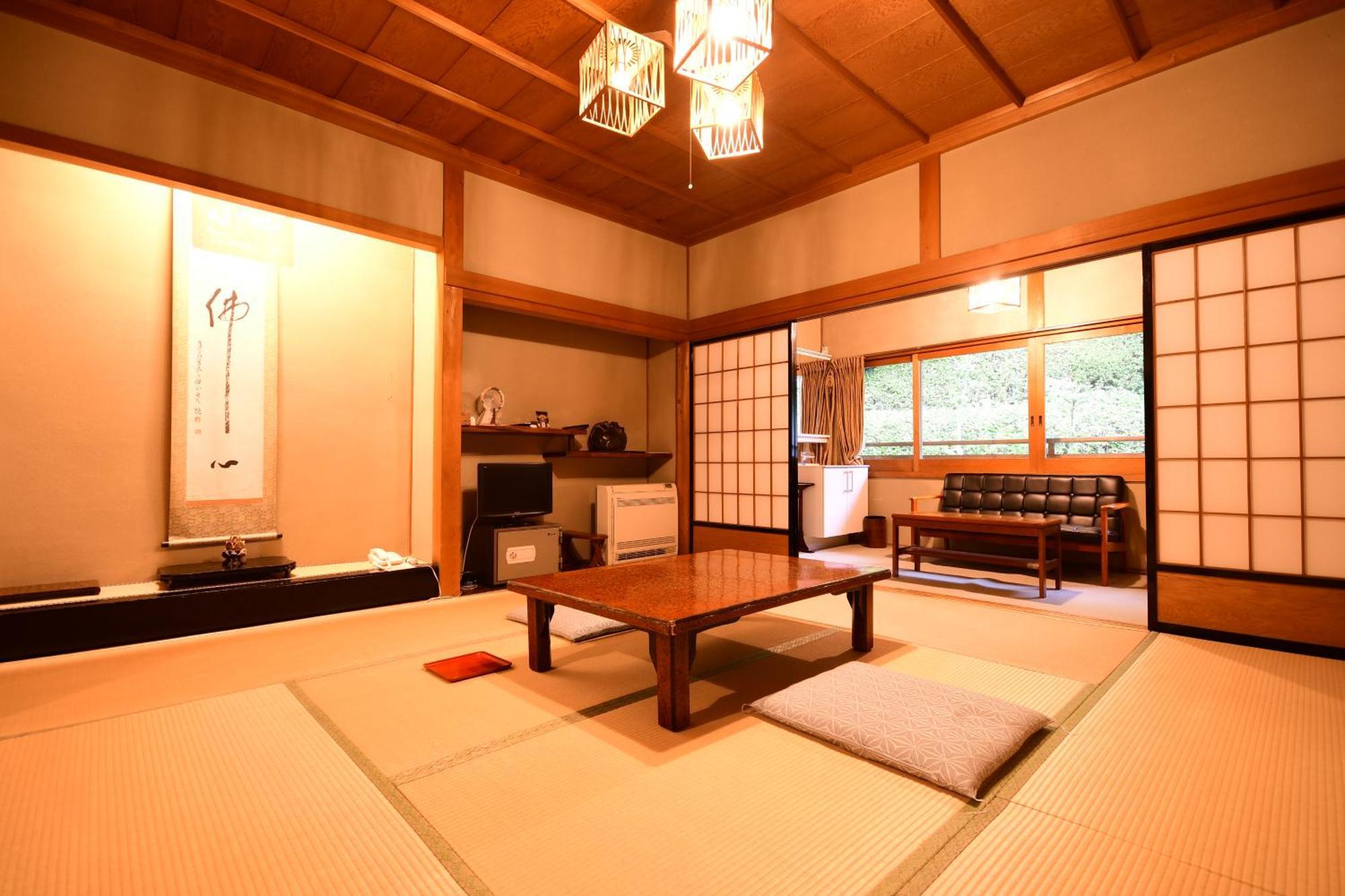 Koyasan Shukubo Fugenin 호텔 외부 사진