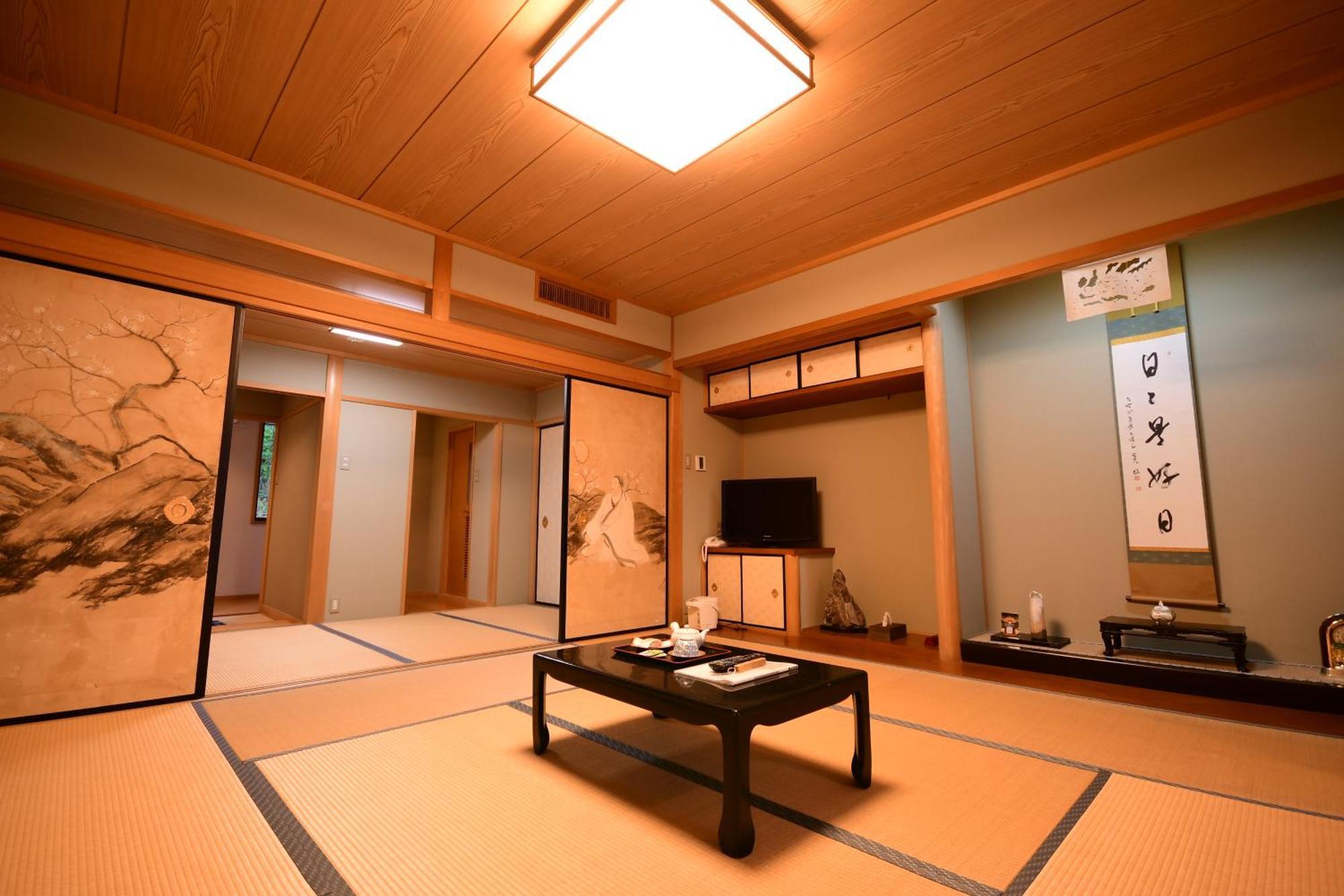 Koyasan Shukubo Fugenin 호텔 외부 사진