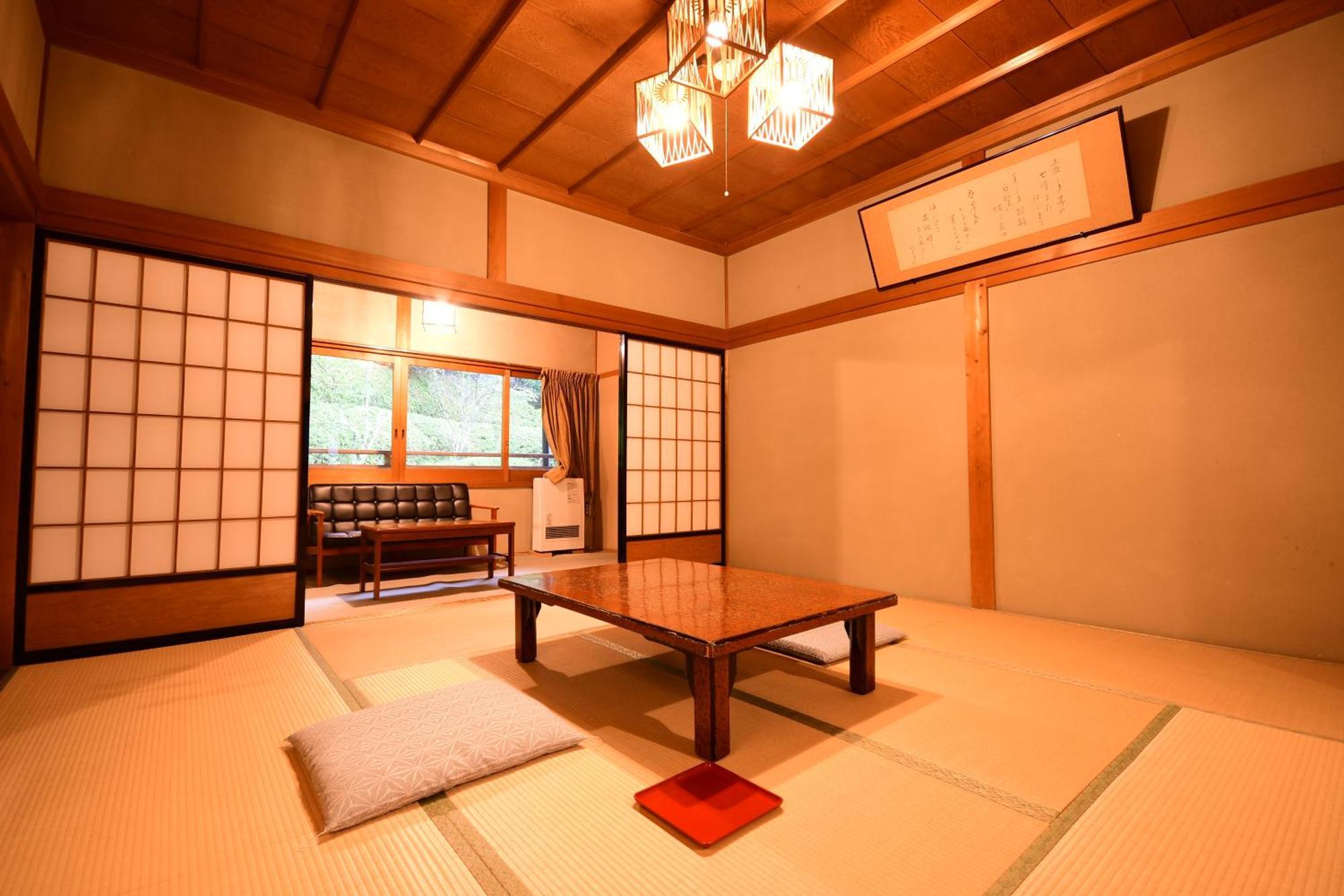 Koyasan Shukubo Fugenin 호텔 외부 사진