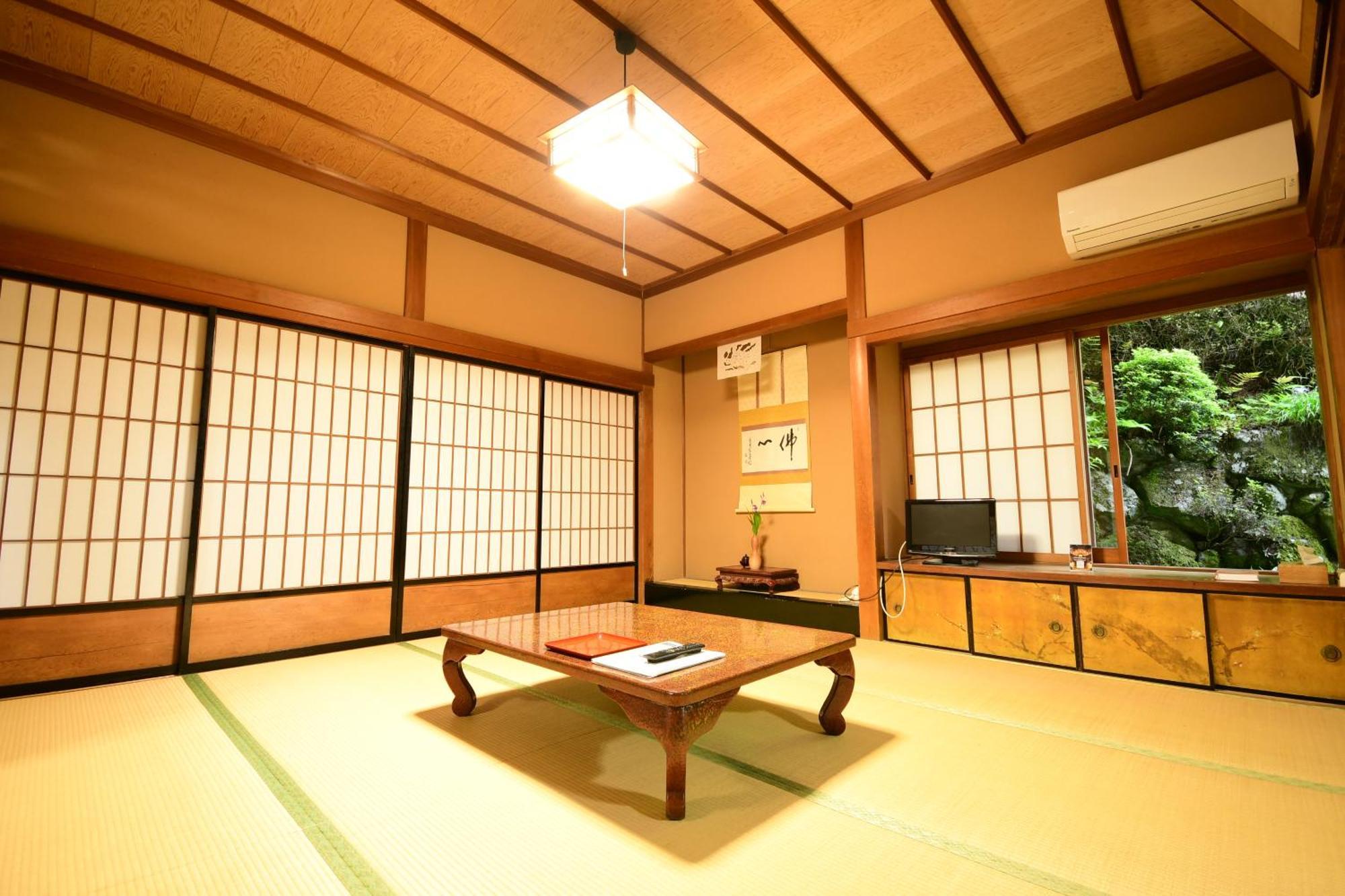 Koyasan Shukubo Fugenin 호텔 외부 사진