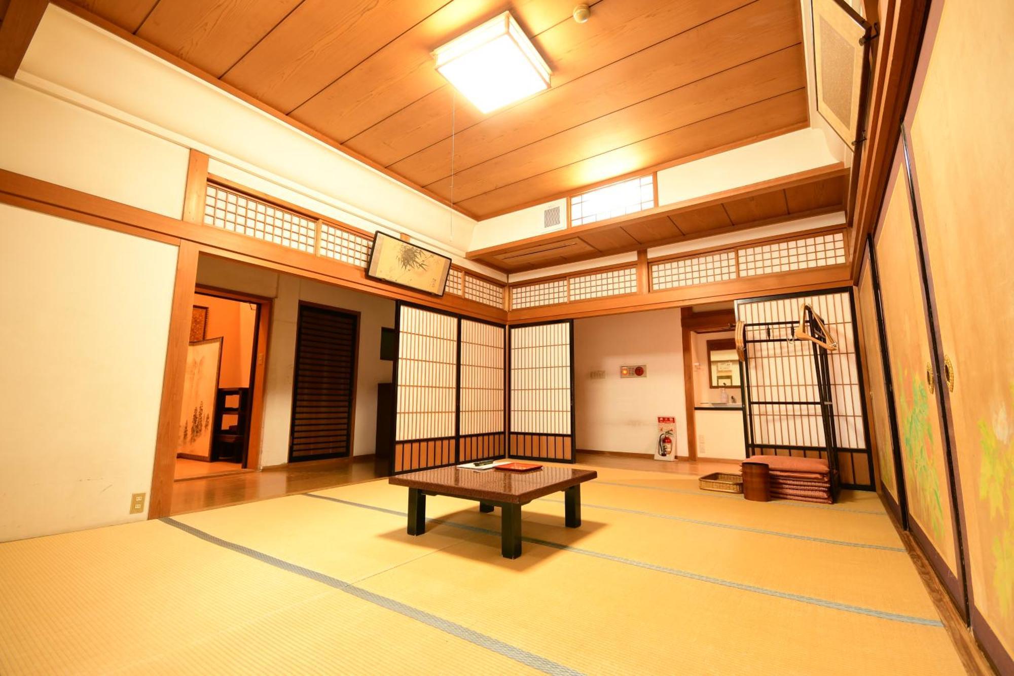 Koyasan Shukubo Fugenin 호텔 외부 사진