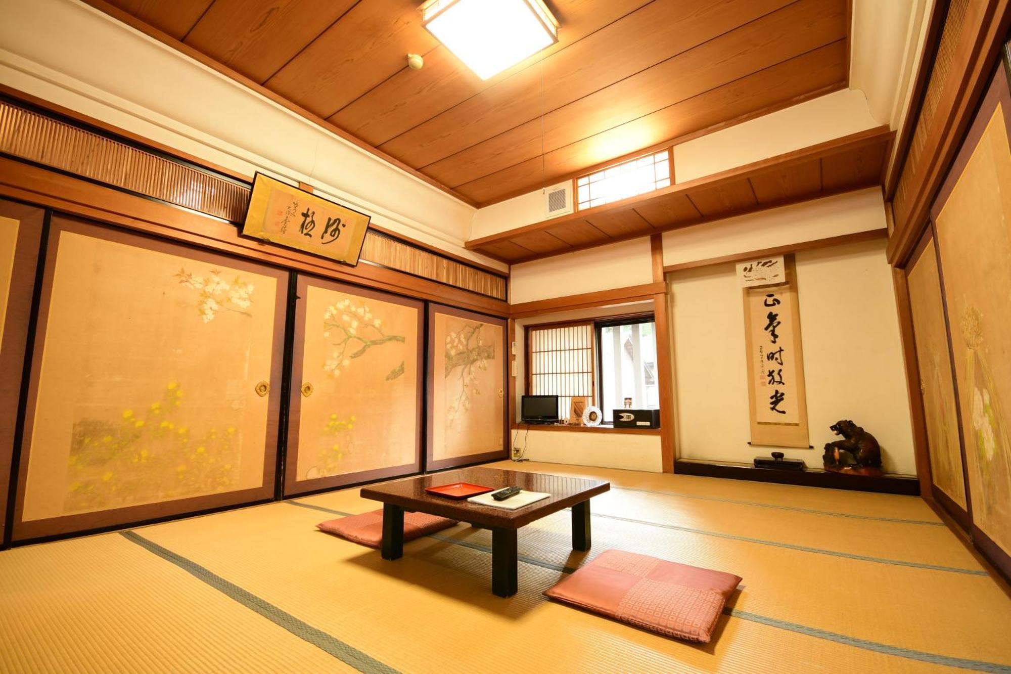 Koyasan Shukubo Fugenin 호텔 외부 사진